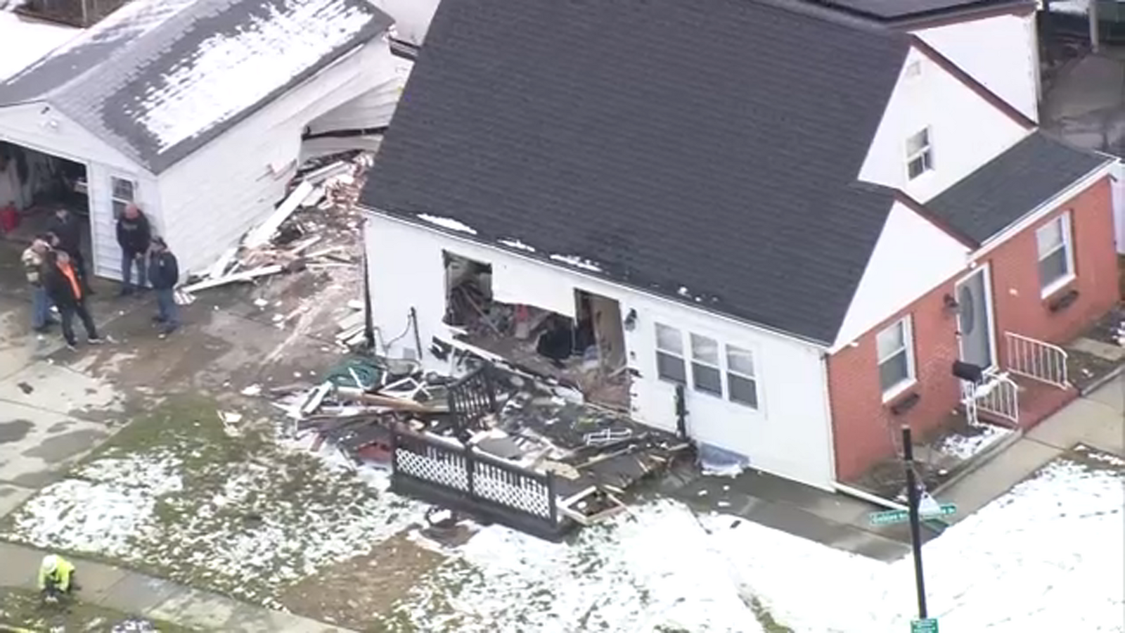 Car drives through home in Hicksville, Long Island, leaving it totaled