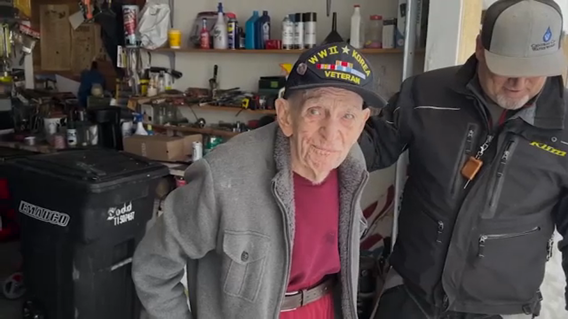 96-year-old WWII Vet among Bass Lake residents snowed in, Good Samaritans deliver supplies