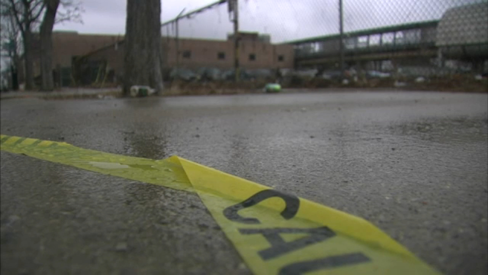 Robbery victim shot, critically injured on Near South Side, police say
