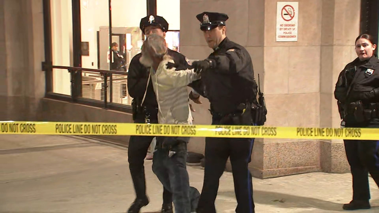 Man drives minivan into front of Philadelphia police headquarters 