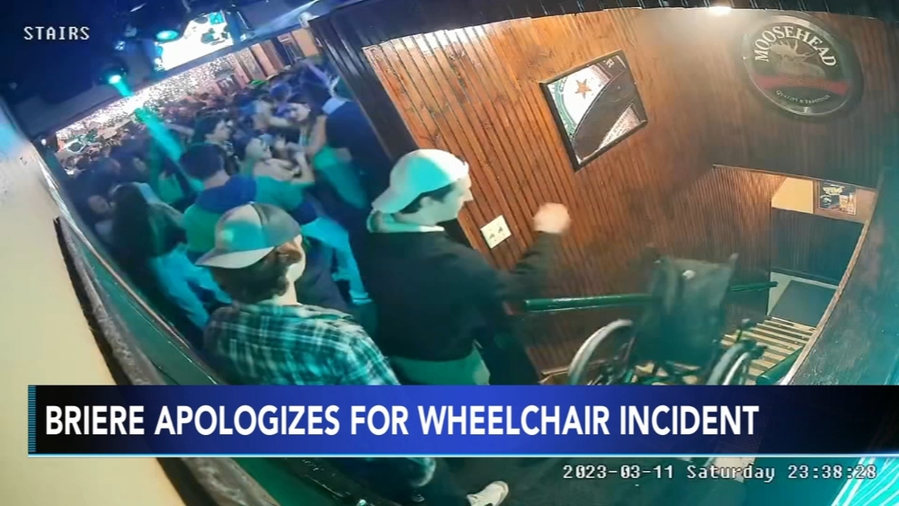 Son of Flyers interim GM apologizes for wheelchair incident