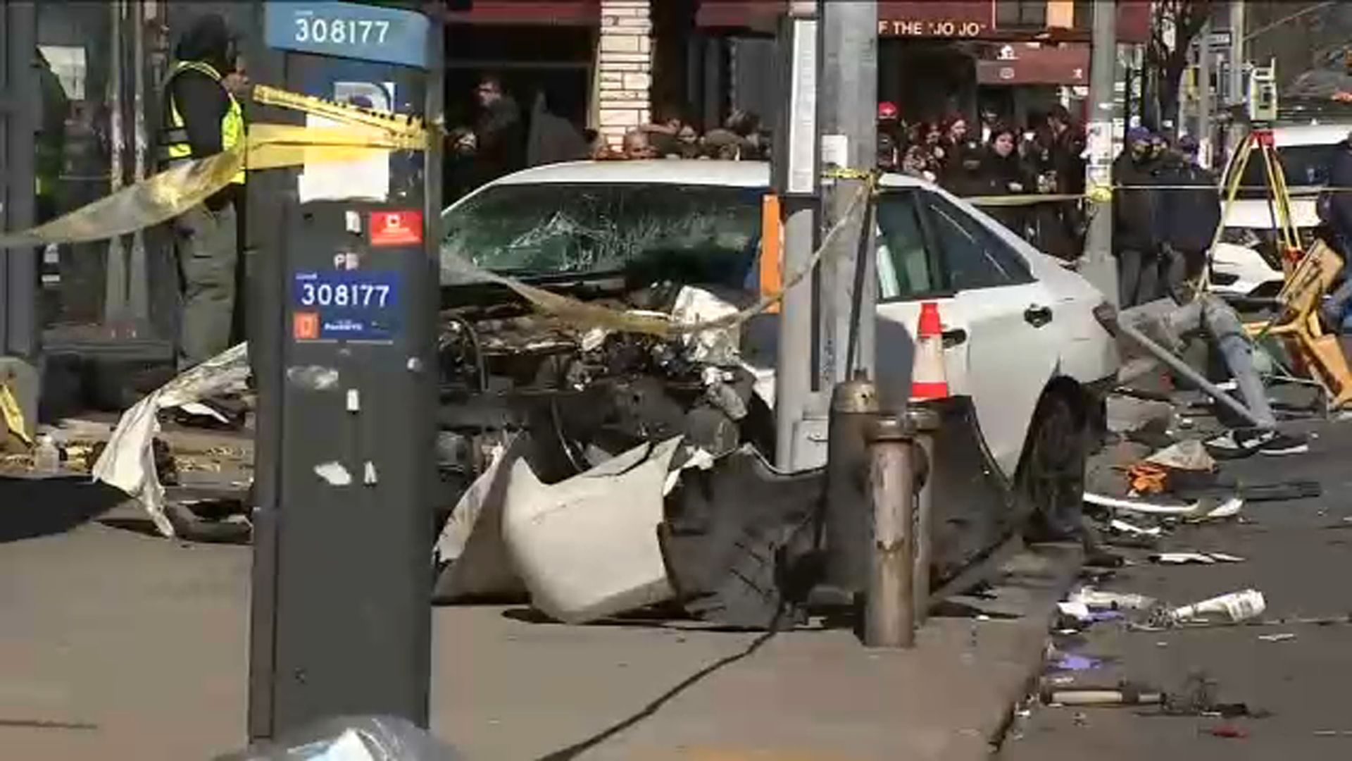 Brooklyn crash: 2 dead, 5 injured when car jumps curb, goes