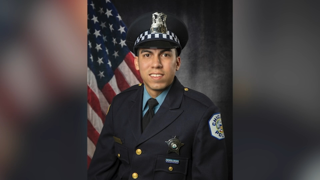 Man charged with fatally shooting CPD officer pleads not guilty