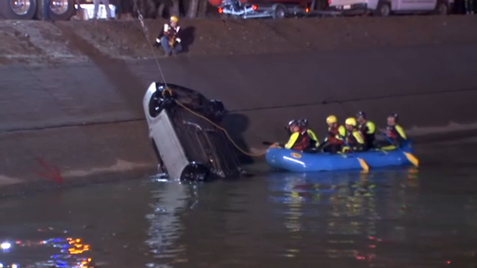18-year-old killed after car crashed into Fresno County canal ...
