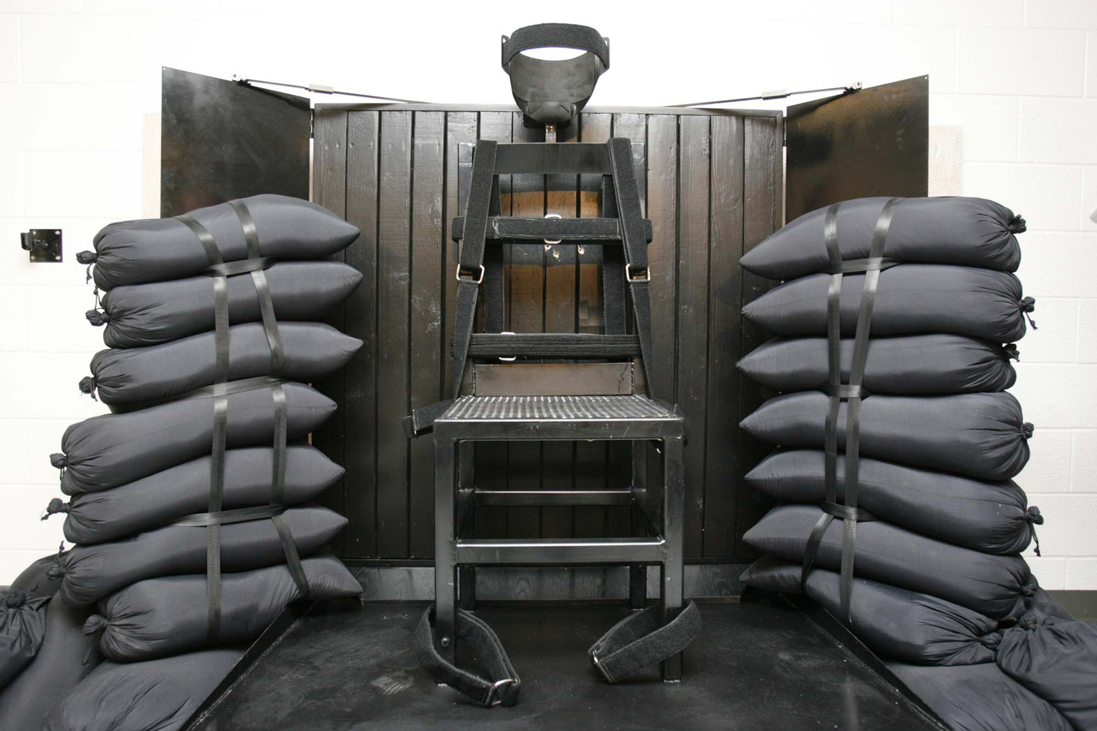 What is execution by firing squad? Brad Little signs Idaho firing squad bill into law, OKs death row inmates to be fatally shot - Vimarsana News