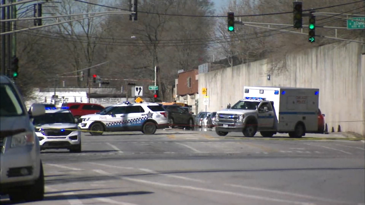 Toddler among 3 critically hurt in South Side crash: Chicago police