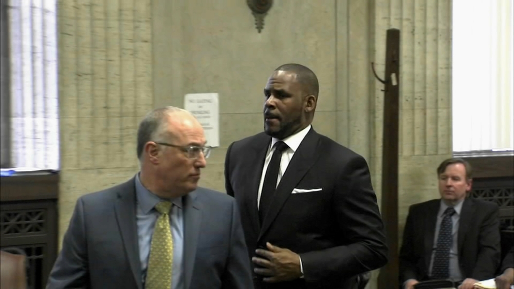 R. Kelly had surgery due to negligent care at Chicago prison: lawyer