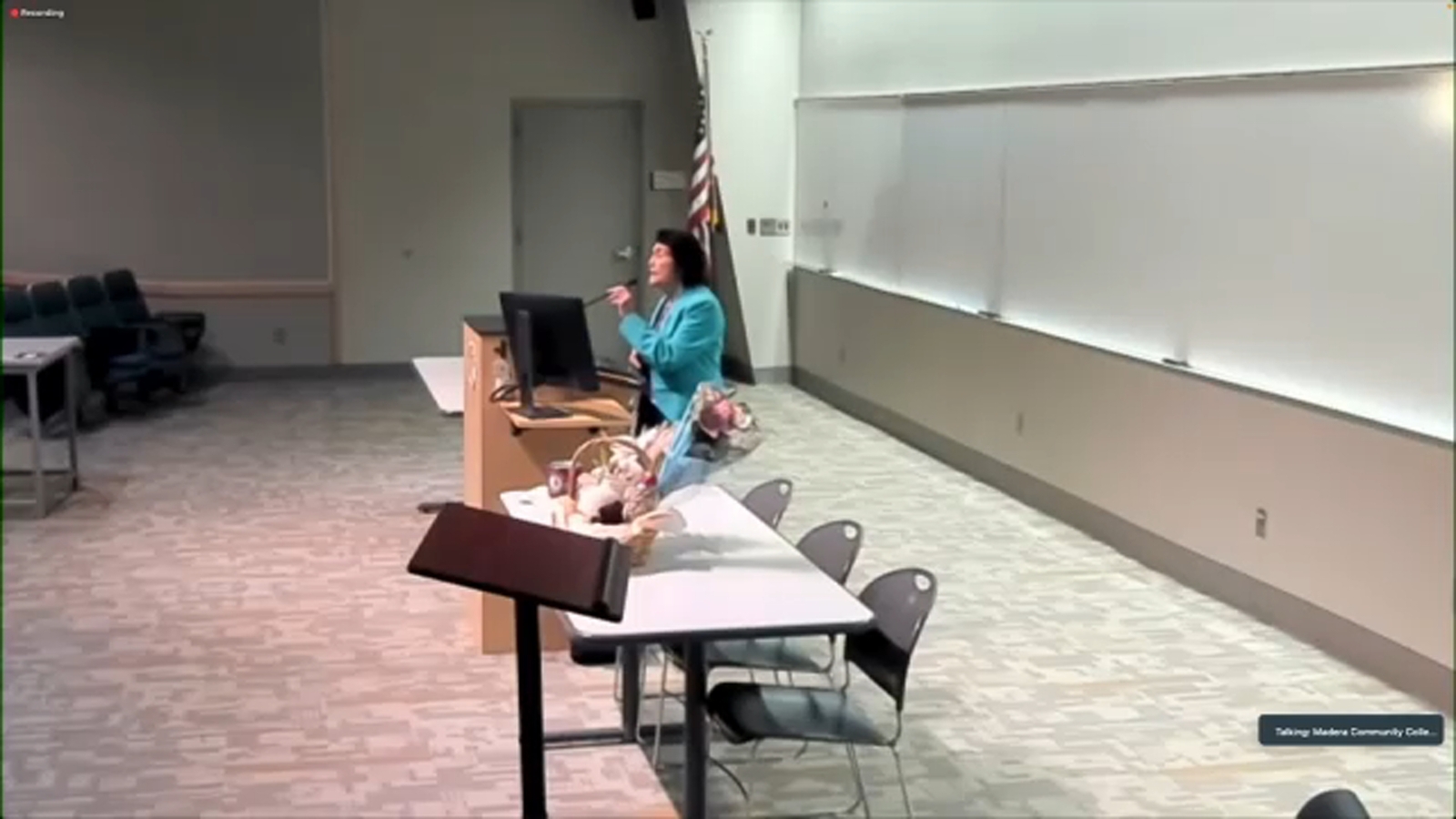 dolores-huerta-visits-madera-community-college-students-abc30-fresno