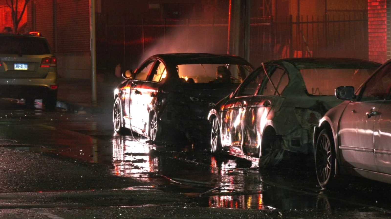 Saturday's strong winds cause cars to catch fire in North Philadelphia - Vimarsana News