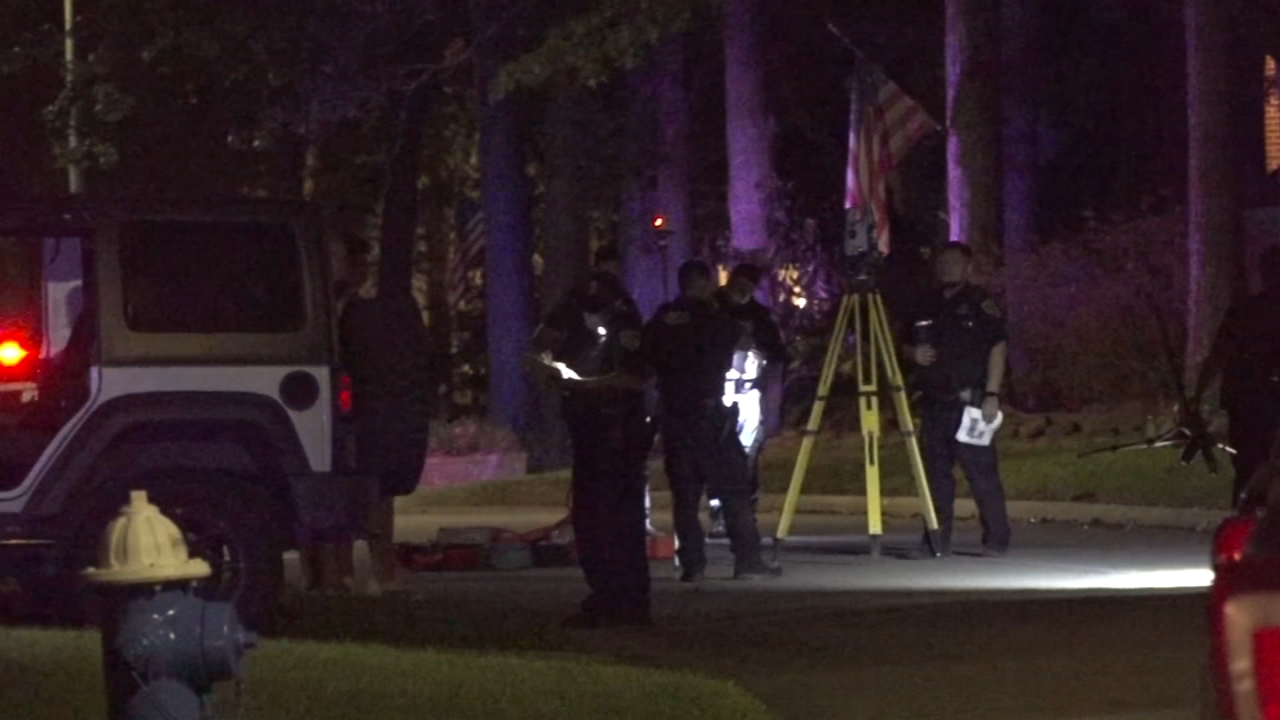 16-year-old injured after falling out of Jeep in Kingwood, police say