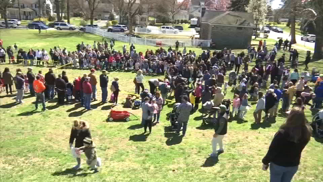 Kids search for Easter eggs in Delaware County Easter egg hunt