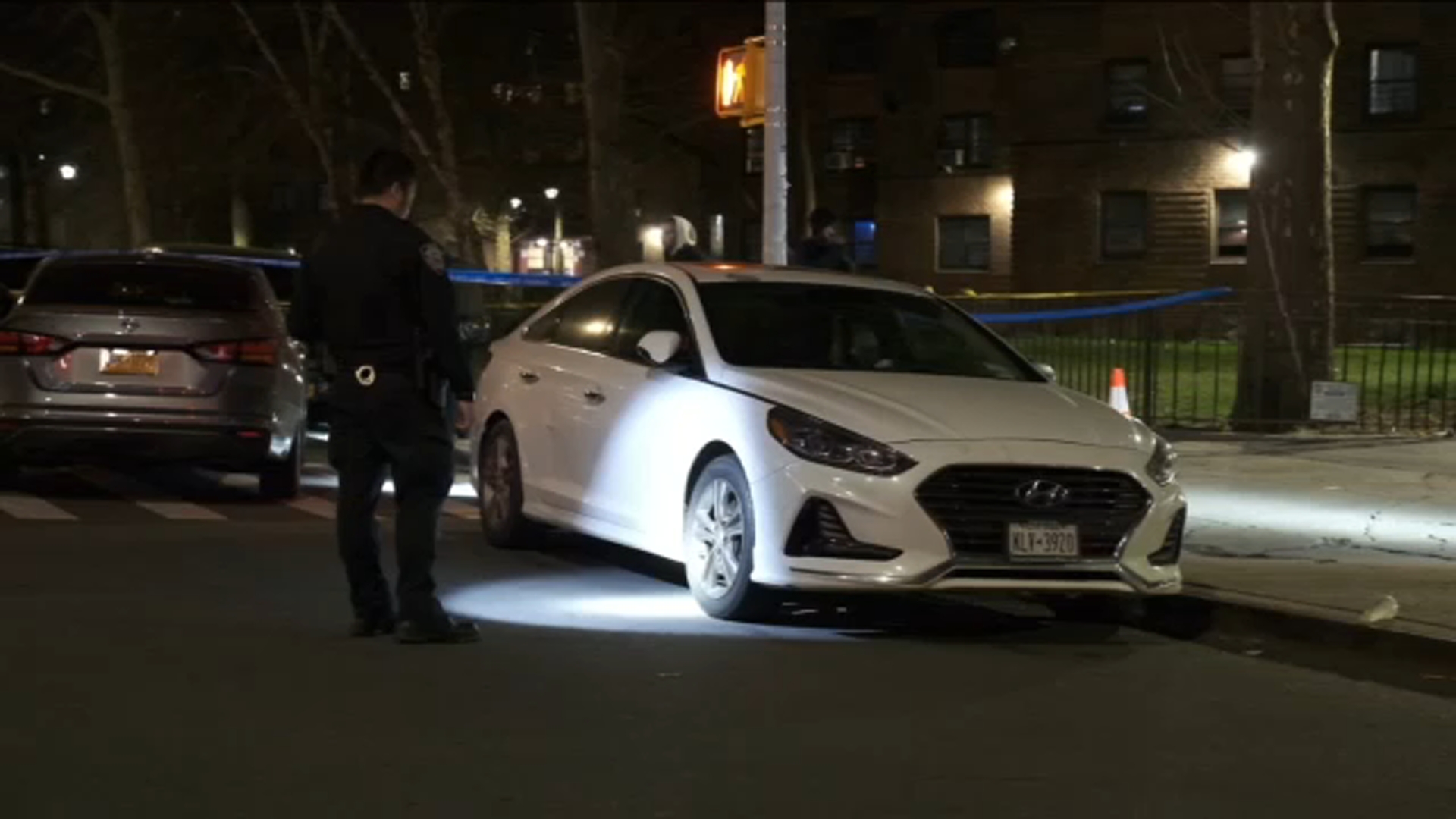 Teen shot in Manhattan