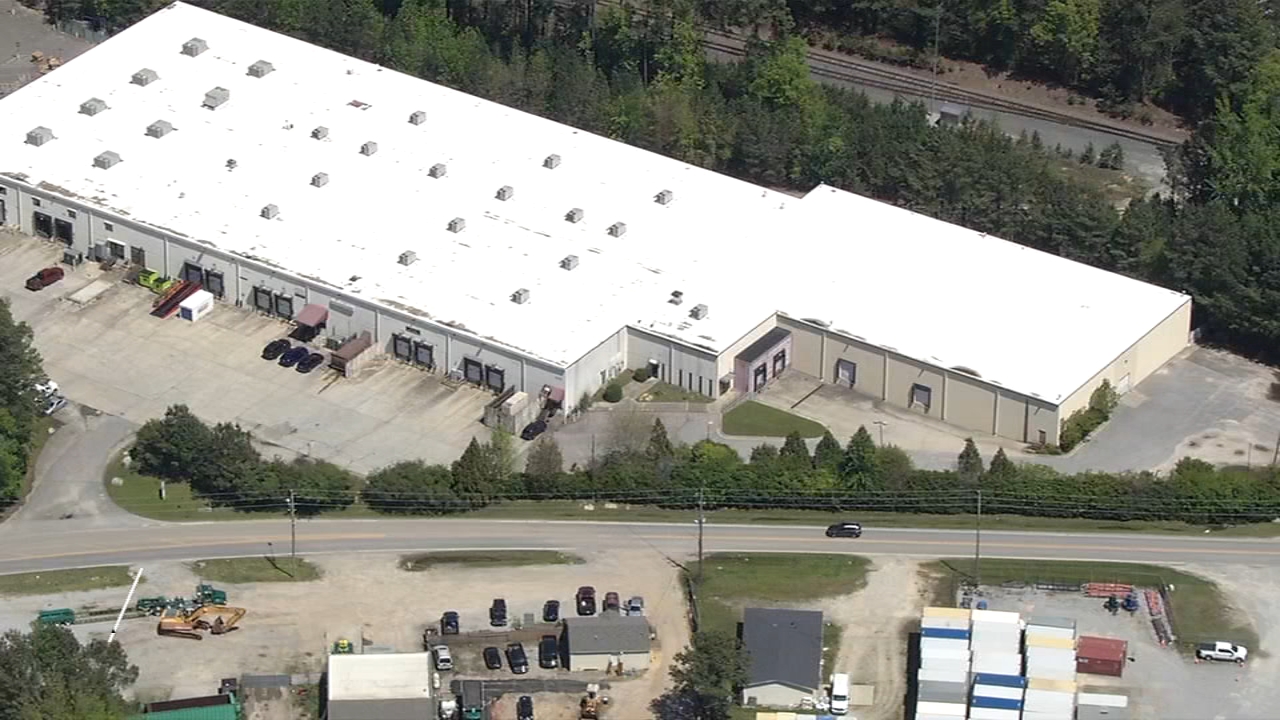 2 hospitalized from fire at warehouse in Garner