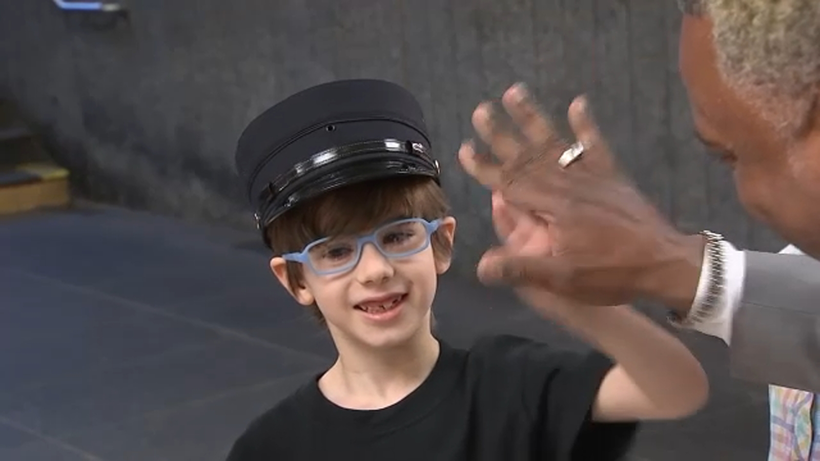 6-year-old boy becomes New York City subway conductor thanks to Make-A-Wish - Vimarsana News