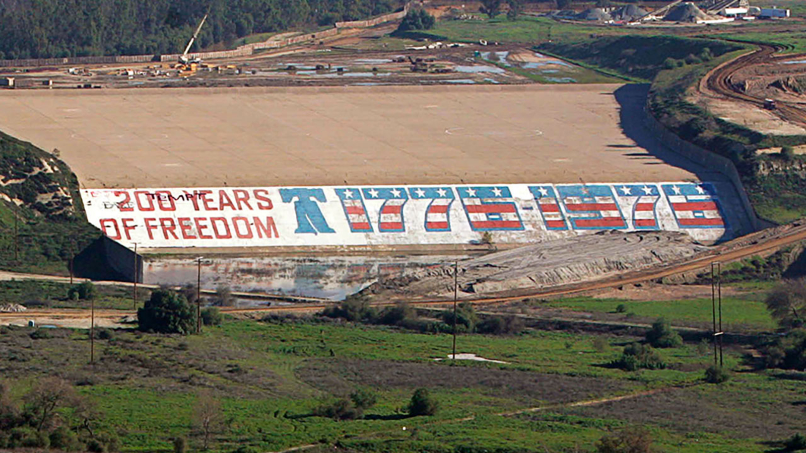 Students' 1976 bicentennial mural on Corona's Prado Dam being replaced - Vimarsana News