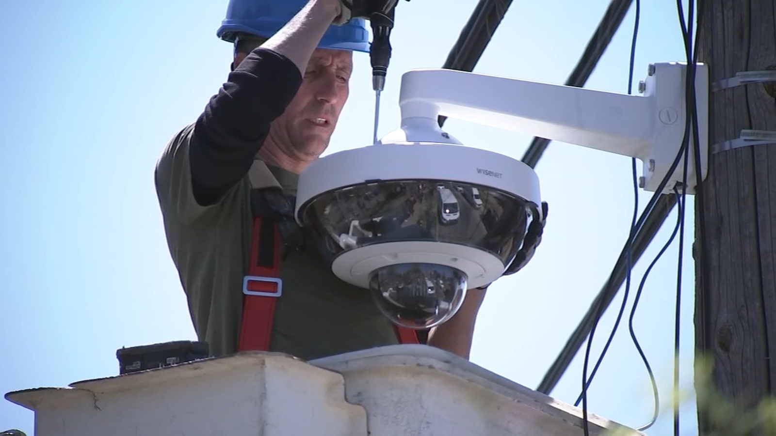 New cameras going up around Philadelphia recreation centers to crack