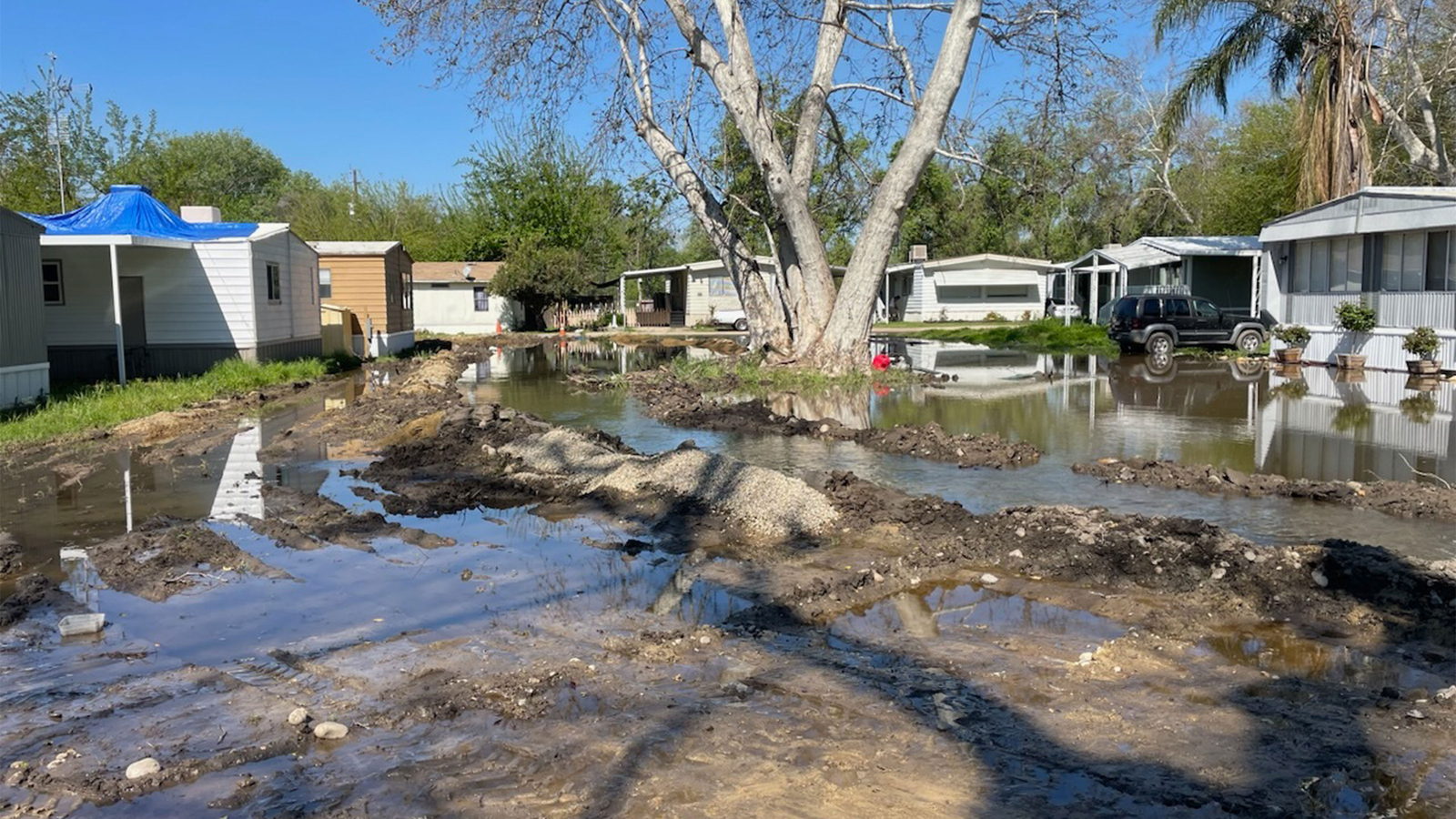 Evacuation Warning issued for residents near Hwy 180 and Piedra Road - Vimarsana News