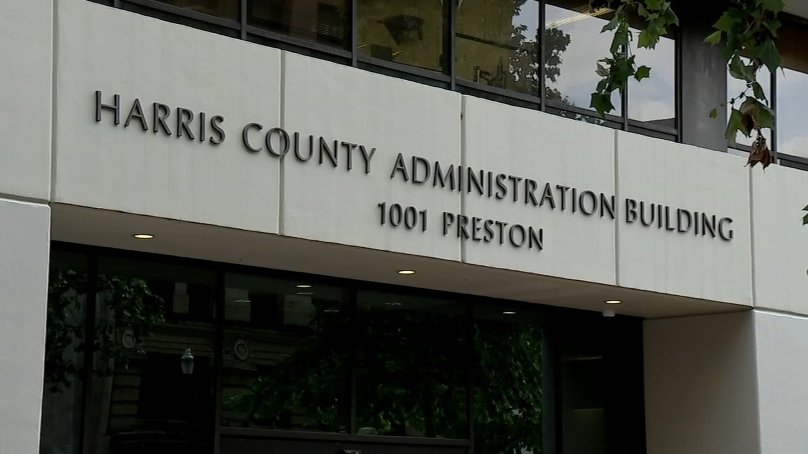 Houston voting problems: Harris Couty sues Texas attorney general to block ABC13 from getting Midterm Elections documents - Vimarsana News