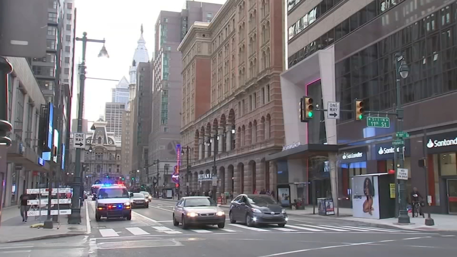 The Fashion District in Center City, Philadelphia imposes afternoon curfew for people under 18 years old - Vimarsana News