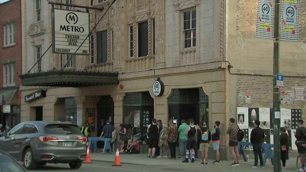 'Chicago Loves Drag!' raises funds to fight anti-drag, anti-trans laws