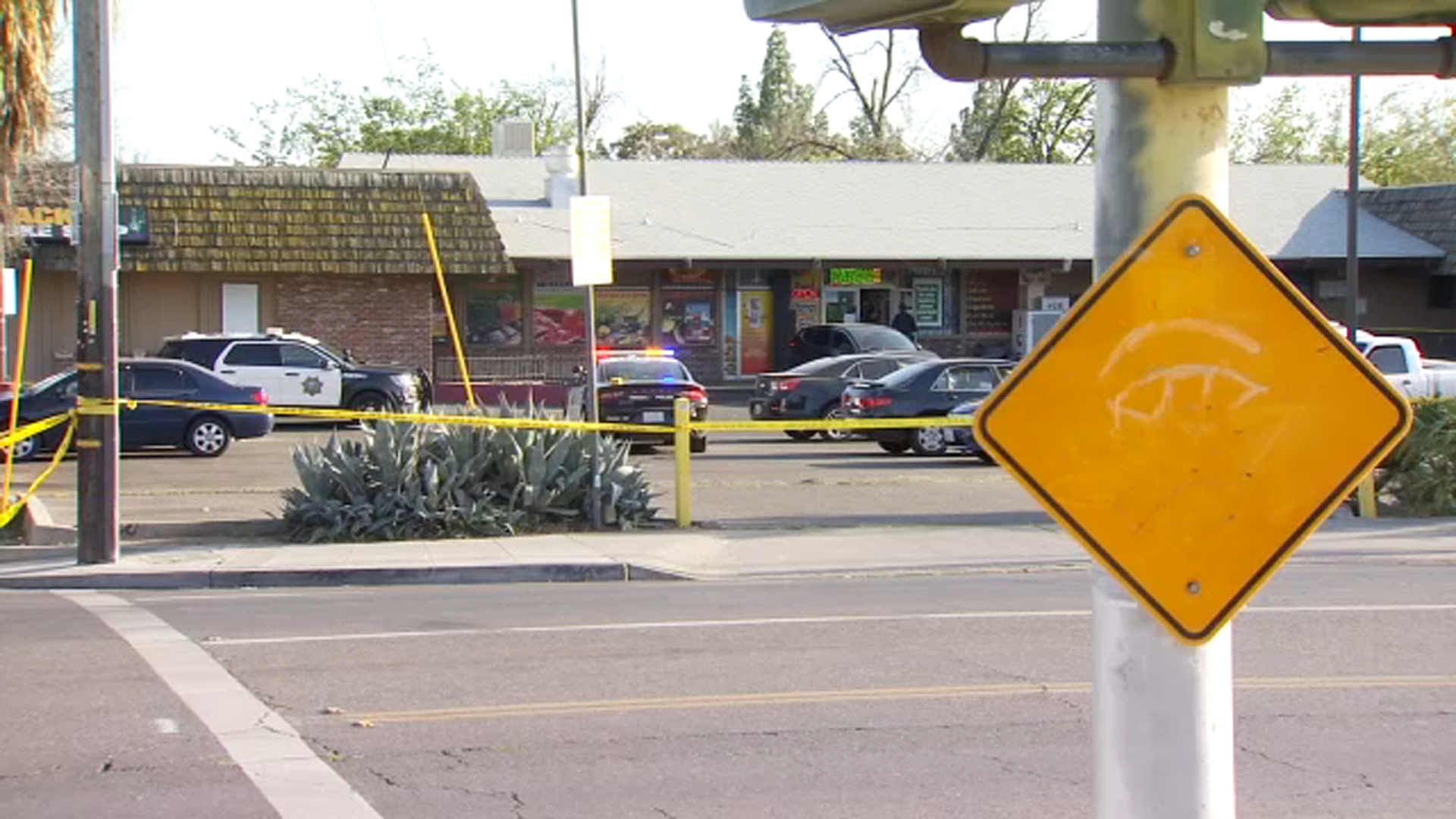Man killed, possible suspects in custody following SW Fresno shooting