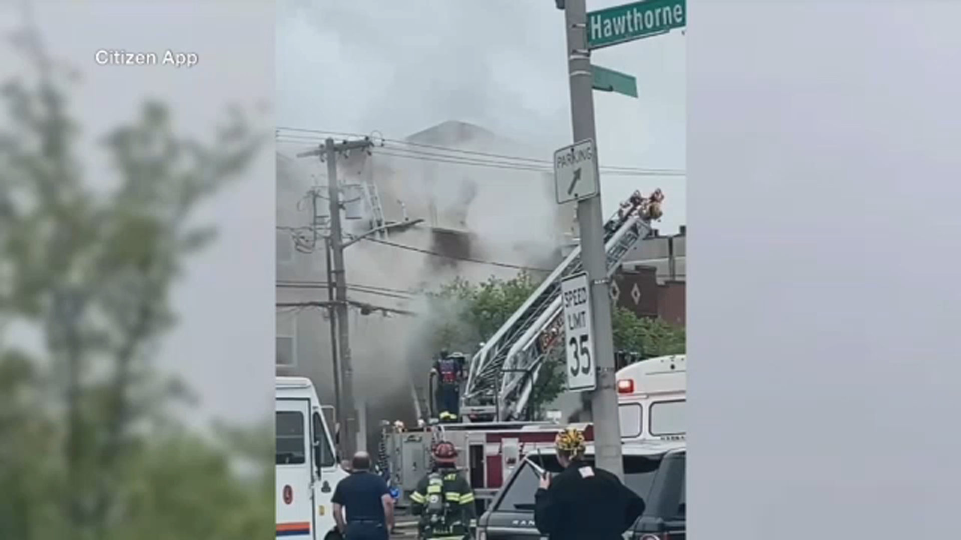 Firefighters battle 4-alarm fire in Floral Park