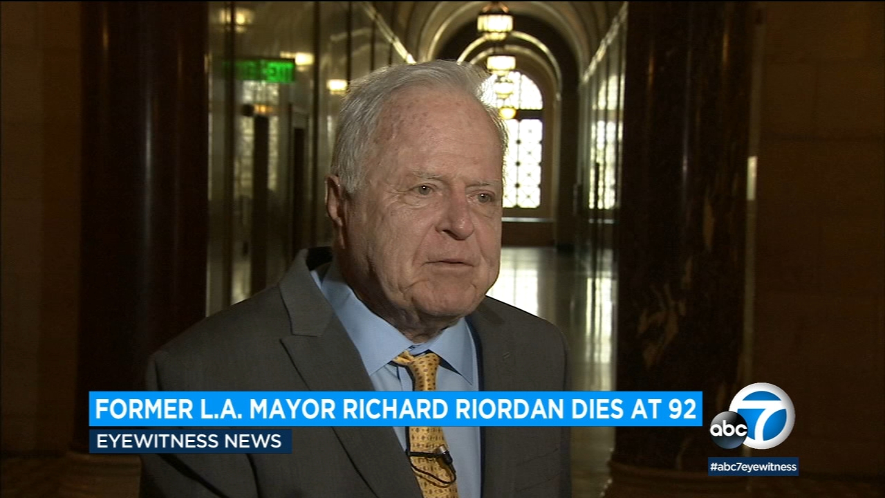 Former Los Angeles Mayor Richard Riordan dies at 92