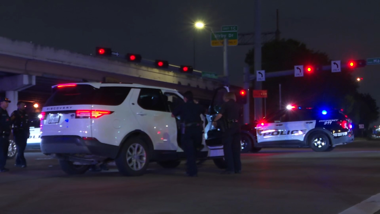 Man shot to death waiting at intersection near NRG Stadium, HPD says