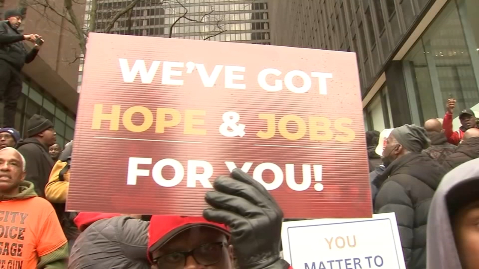 Pastors plan Chicago safety walk beginning in South Loop after last weekend's downtown Chicago teen takeover - Vimarsana News
