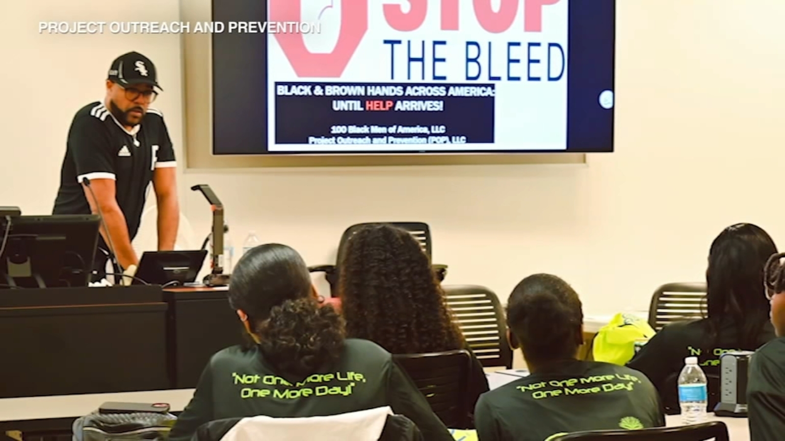 Chicago doctors work to connect with youth prevent gun violence
