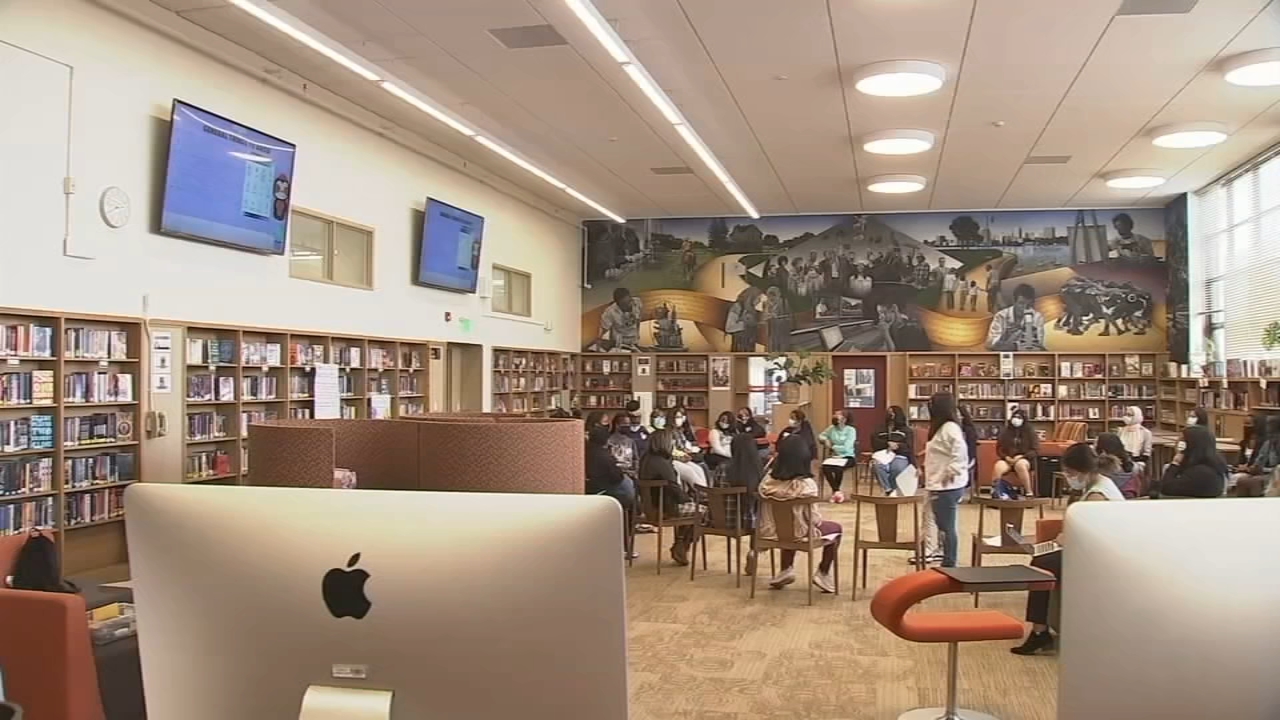 Oakland teachers union votes to authorize strike
