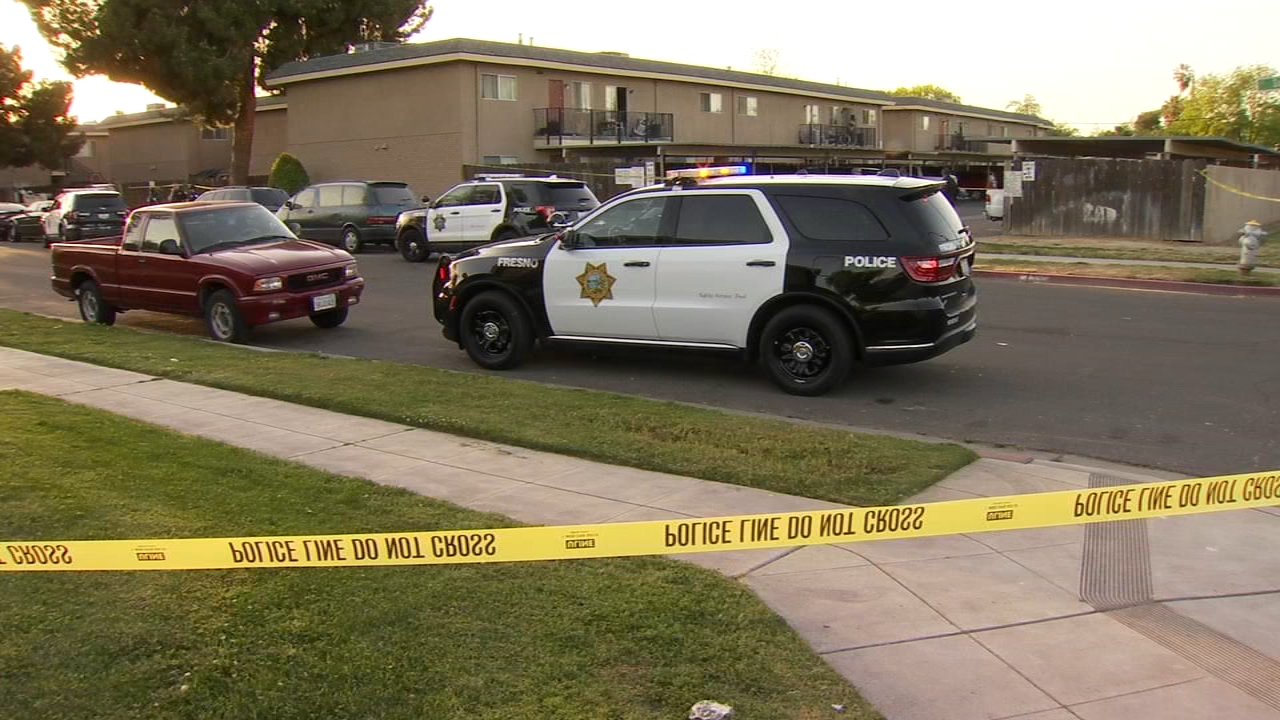 Teen killed, another injured after shooting at Fresno apartment complex