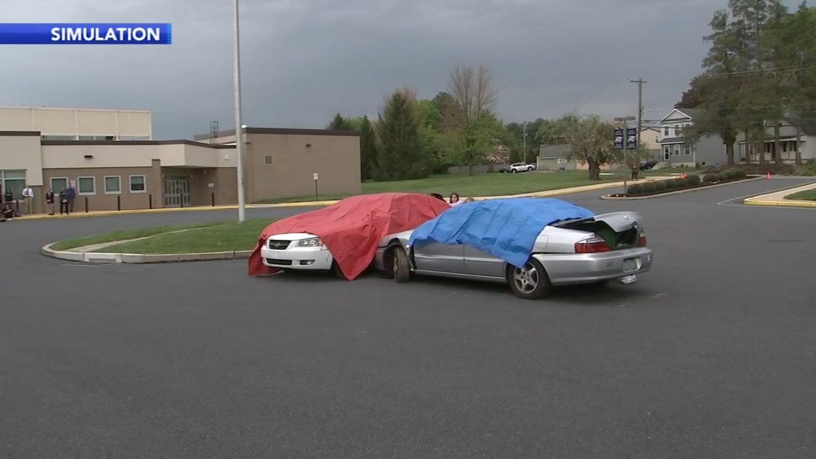 Penn-Delco students, first responders reenact distracted driving crash - Vimarsana News