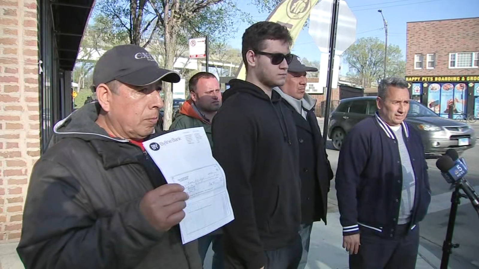 Chicago mayoral candidate Paul Vallas campaign workers say they havent been paid