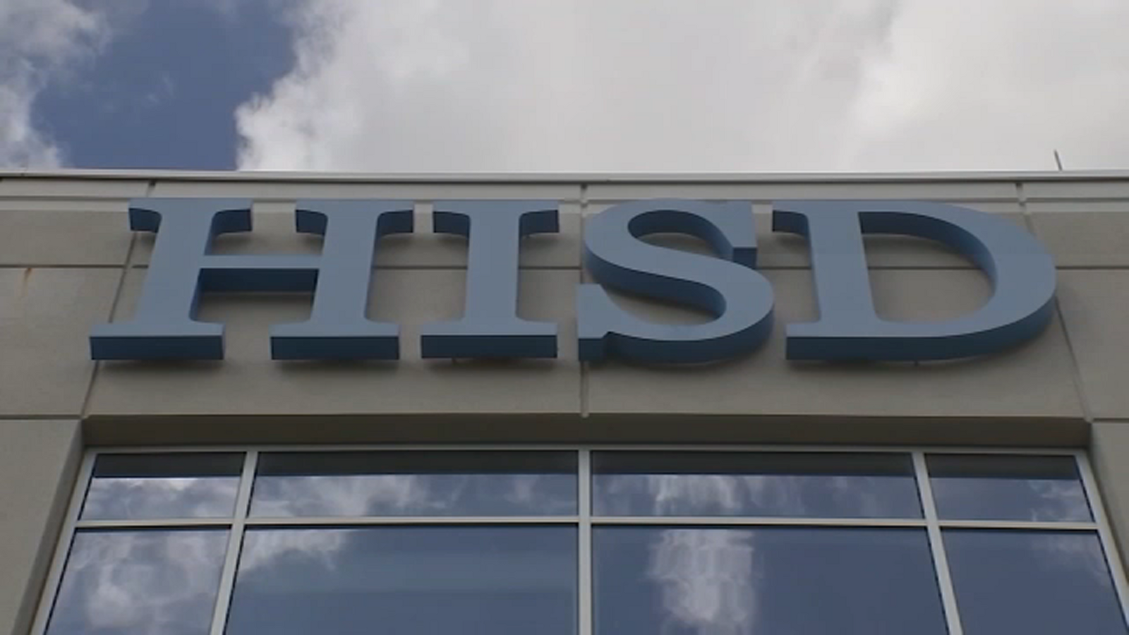 462 people applied for Houston ISD's new board of managers under TEA