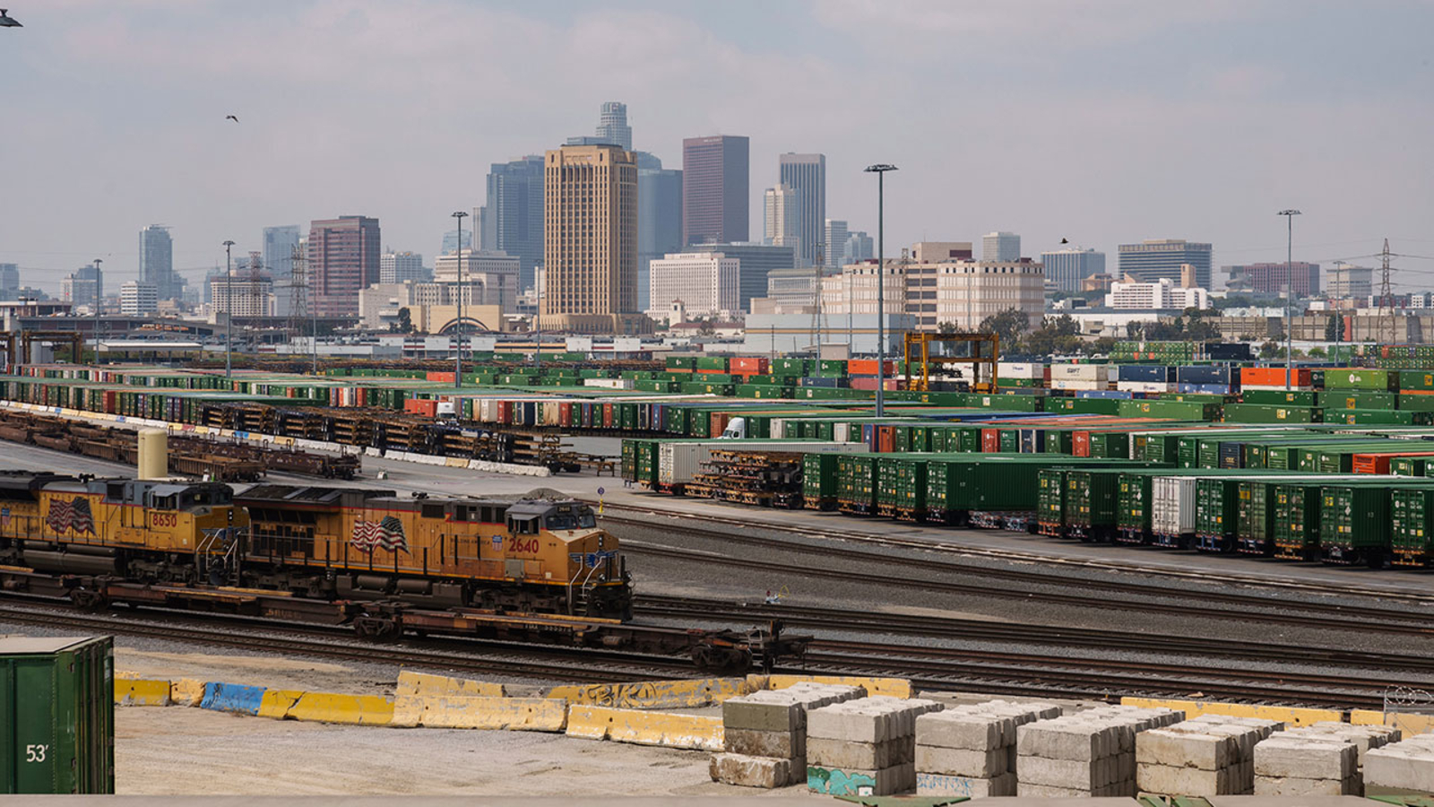 California's Air Resources Board approves 1st-in-nation rules for train engines, zero-emissions technology - Vimarsana News