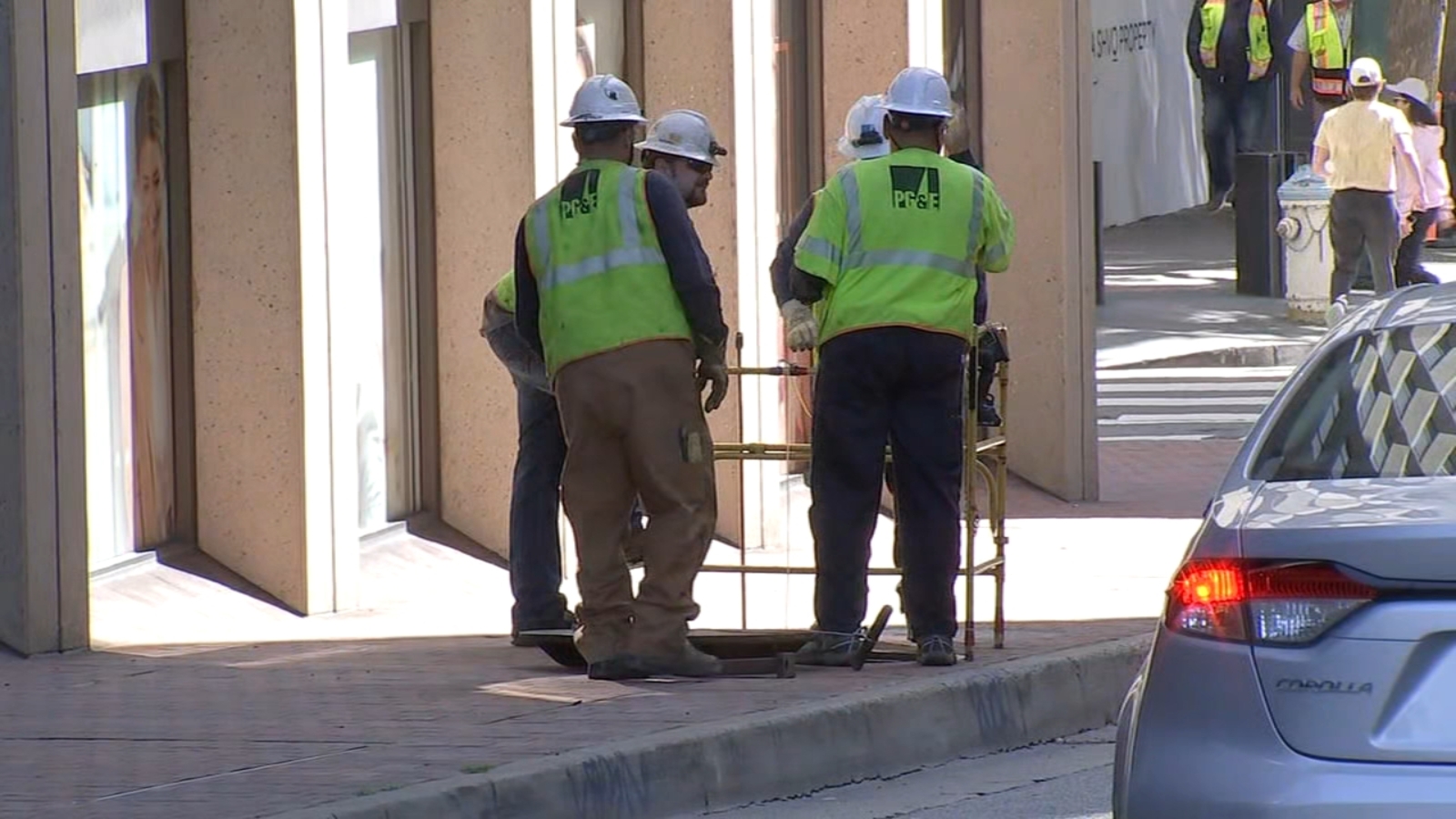 Thousands without power in these SF neighborhoods after vault fire, SFFD says - Vimarsana News