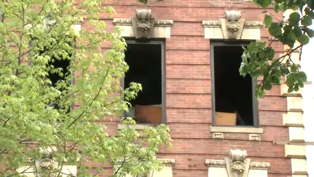Mother and 2 young daughters killed in Bedford-Stuyvesant apartment fire