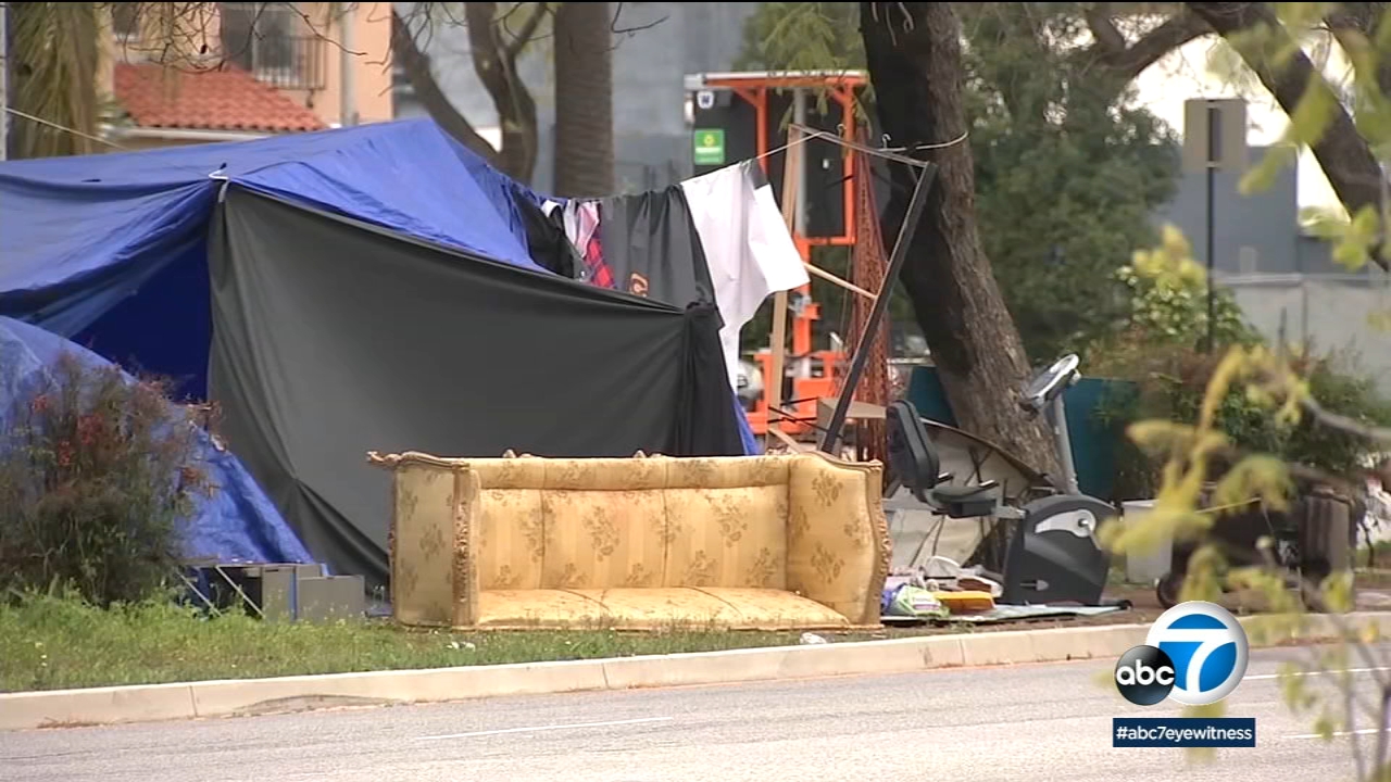 Homeless encampment in Beverly Grove continues to raise concerns