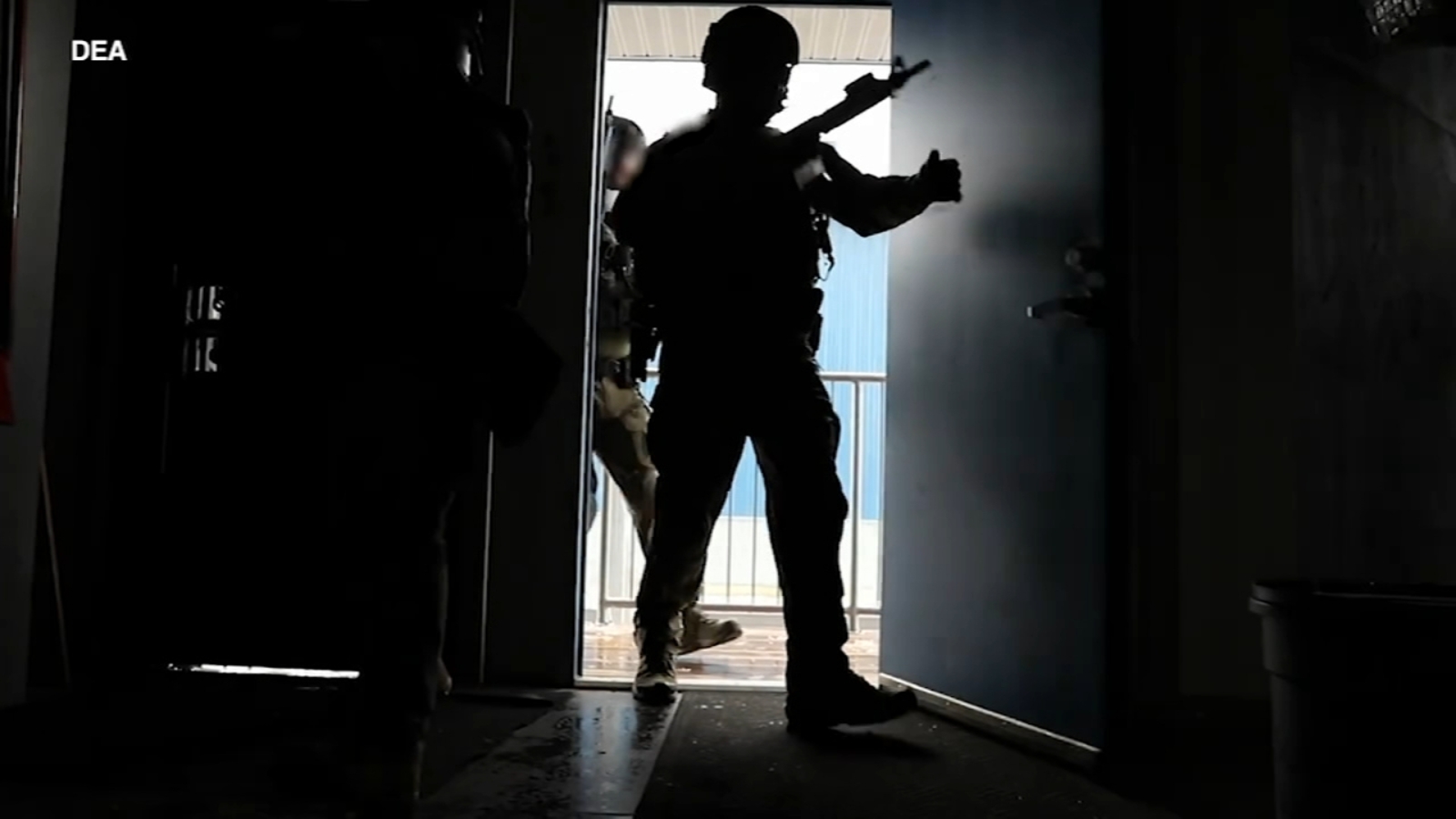 Video Shows Intensive Dea Training For Drug Busts As Cocaine Sometimes Video Shows Intensive Dea Training For Drug Busts As Cocaine Sometimes
