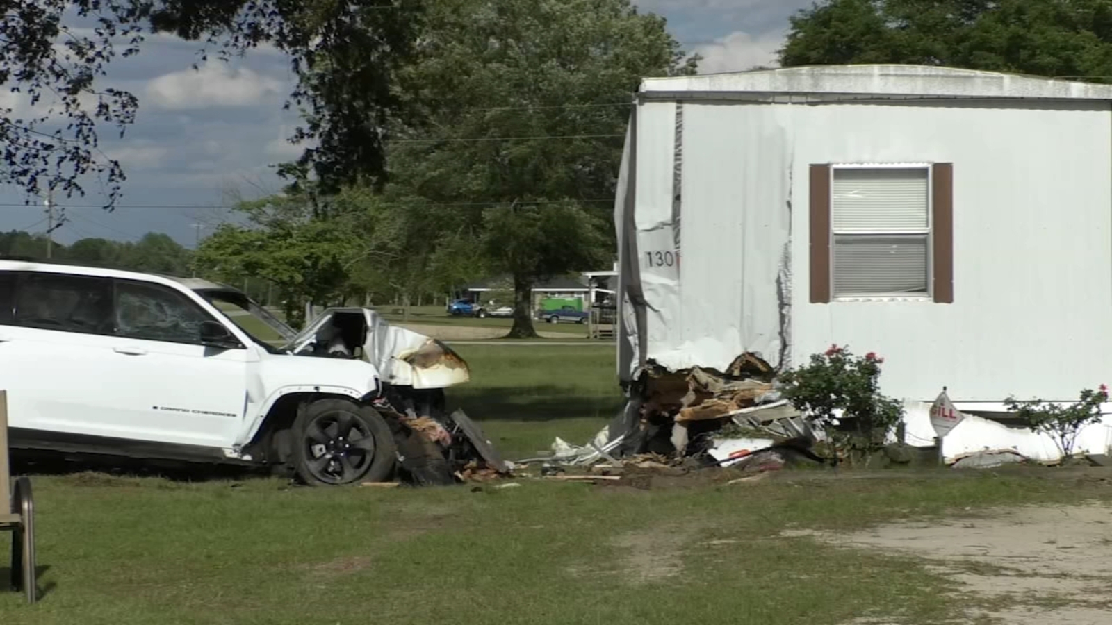Driver injured after SUV slams into Harnett County home - Vimarsana News