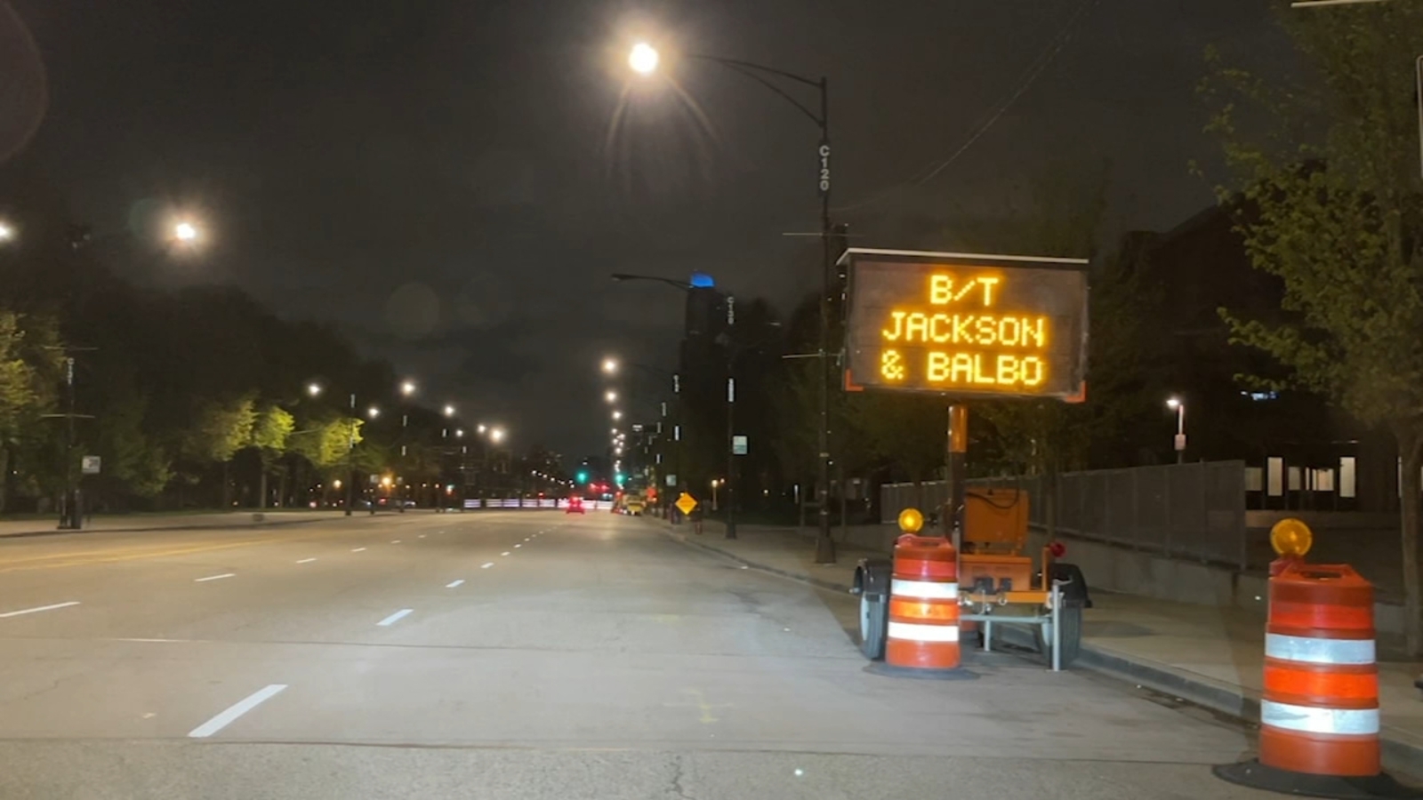 Street closures underway ahead of Lollapalooza in Grant Park - CBS