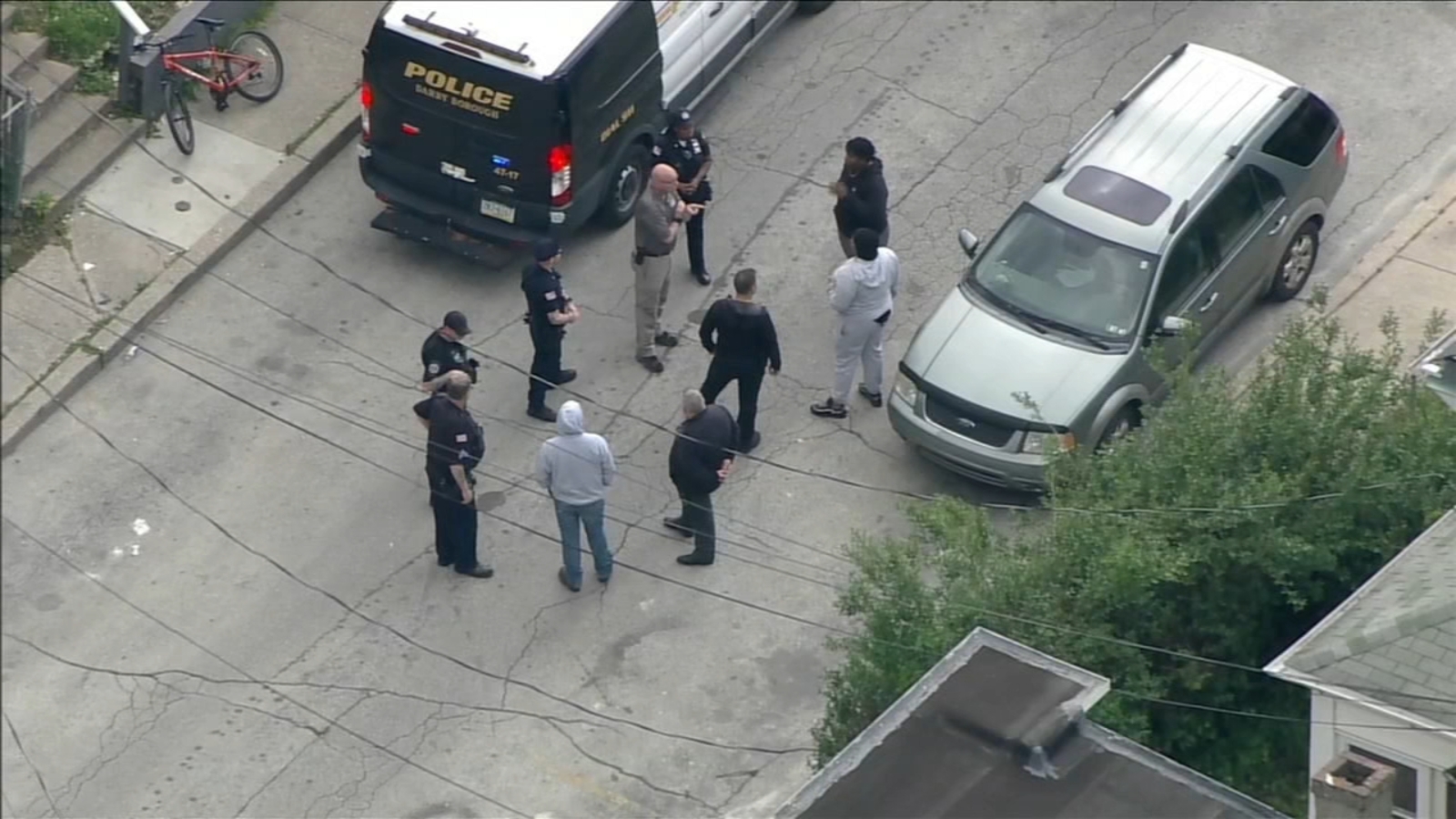 Two people stabbed in Darby, Delaware County on Tyler Avenue suffering non-life-threatening injuries: Police - Vimarsana News