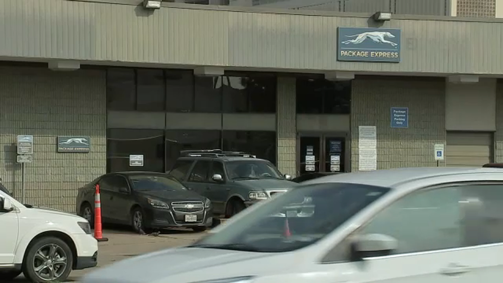 Man barricaded with machete at Greyhound bus station on Main Street in