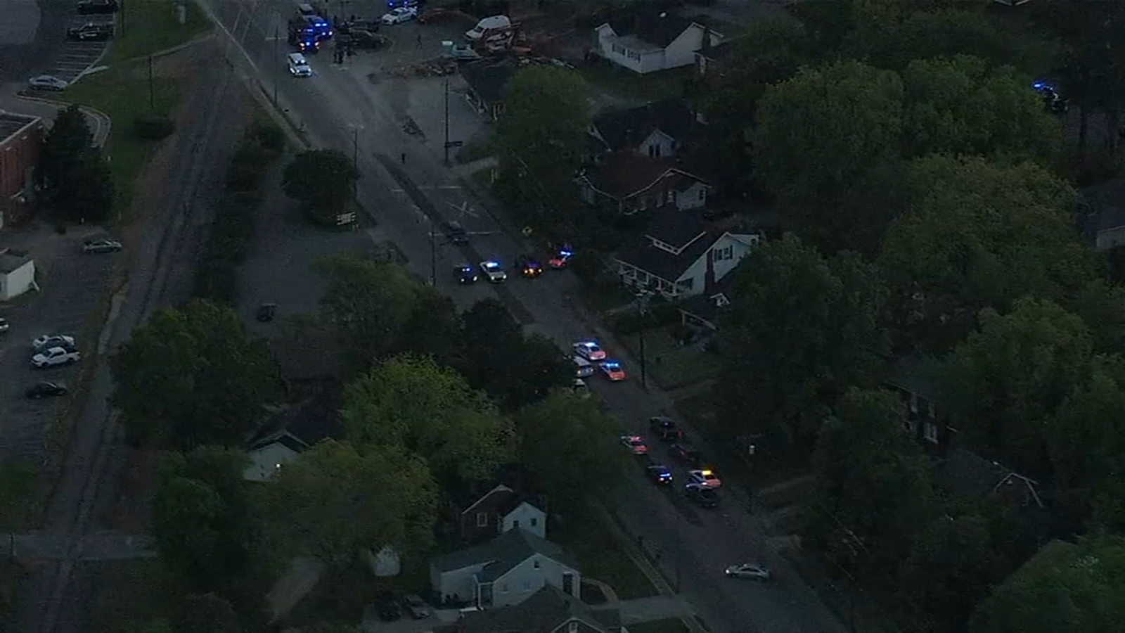 Oxford police officer shooting | Police officer shot in Oxford, police chief says; suspect barricaded inside home - Vimarsana News