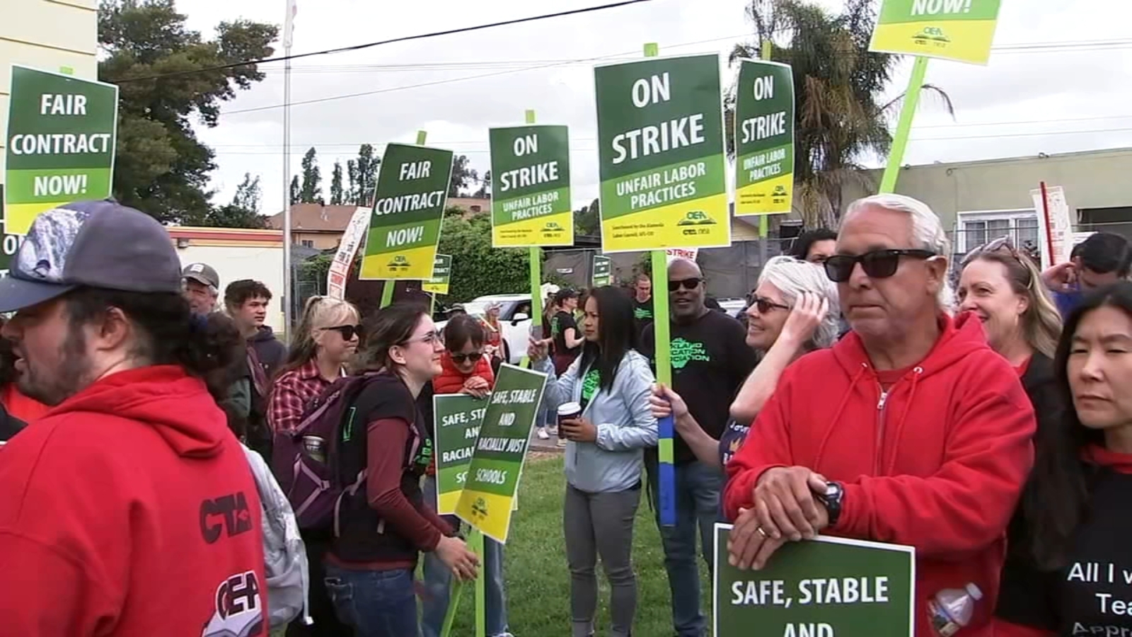 Very little progress made between both sides on day 2 of Oakland teachers strike Heres the latest