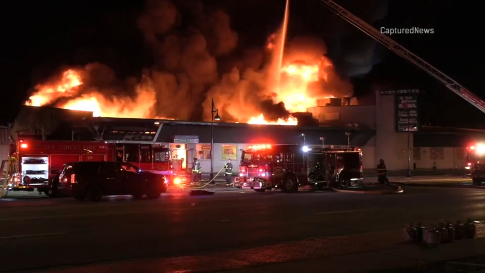 Oak Forest fire destroys bowling alley on Cicero Avenue: city officials - Vimarsana News