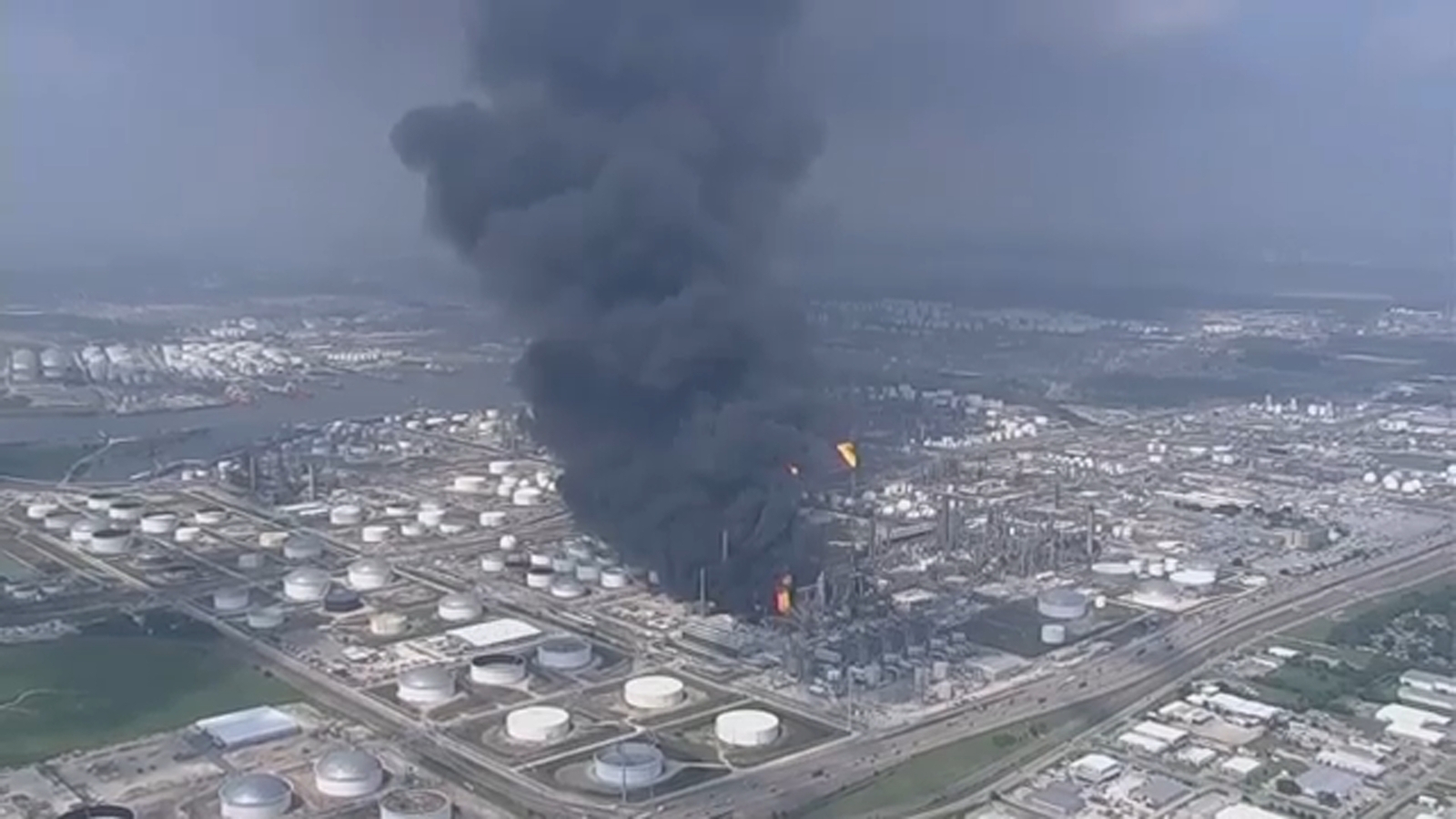 Deer Park Shell fire: Air monitoring continues Saturday after flames at chemical plant along State Highway 225 extinguished - Vimarsana News