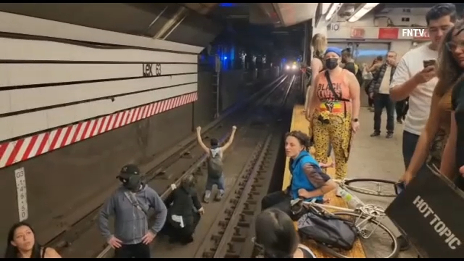 Subway chokehold Grand jury to decide if Marine Daniel Penny to be criminally charged in death of Jordan Neely  WABCTV Subway chokehold Grand jury to decide if Marine Daniel Penny to be criminally charged in death of Jordan Neely  WABCTV