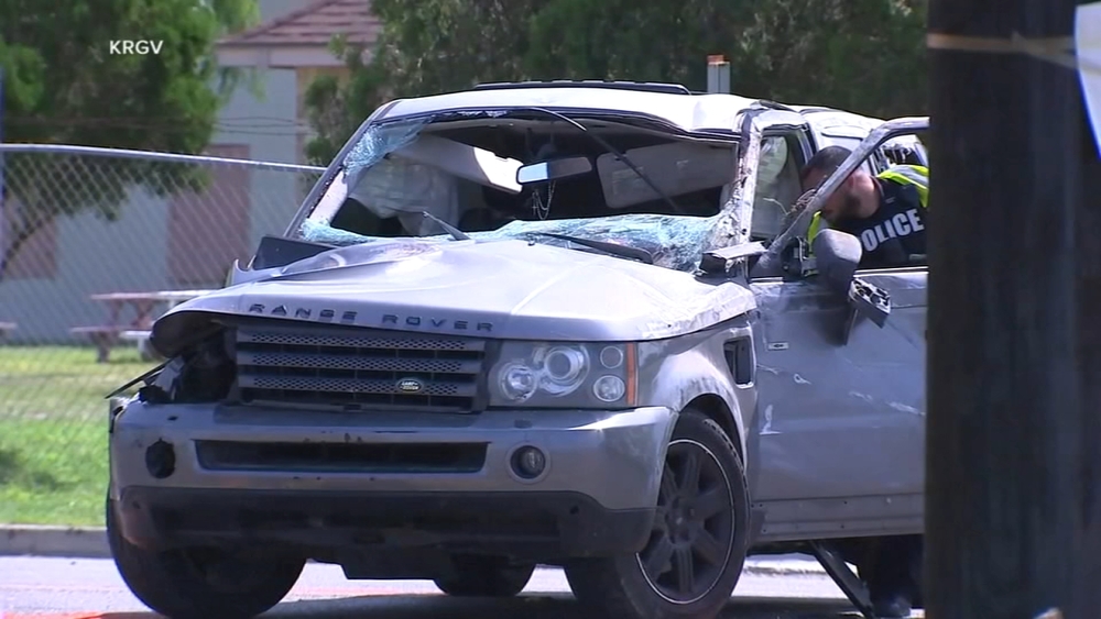 Witnesses describe TX crash that left 8 dead outside migrant shelter